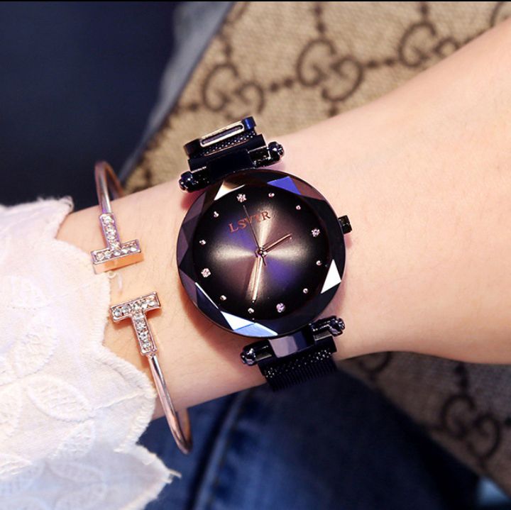Luxury Starry Sky Quartz Watch – Elegant Diamond-Cut Dial with Magnetic Mesh Strap (Black)